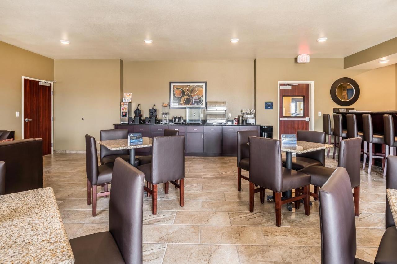 Cobblestone Inn & Suites - Kermit エクステリア 写真