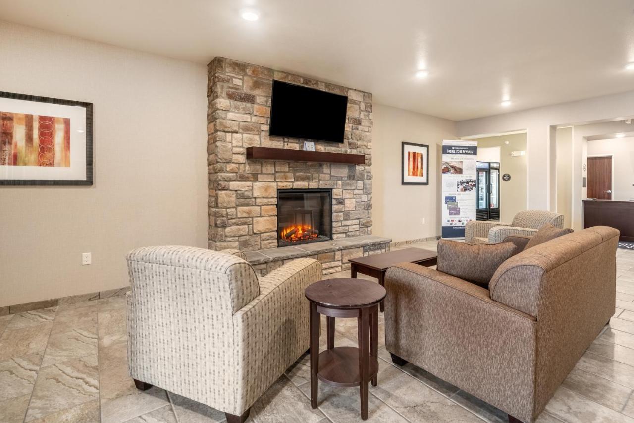 Cobblestone Inn & Suites - Kermit エクステリア 写真